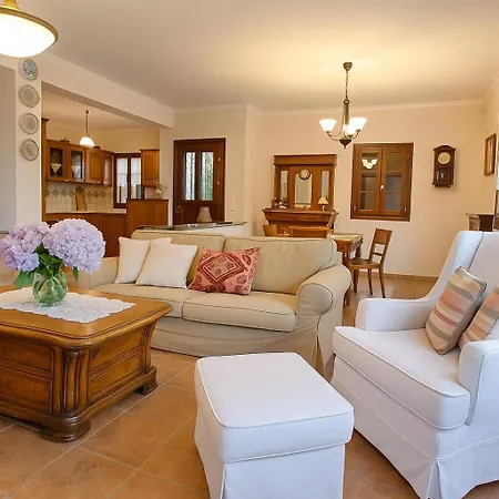 Mila House Villa